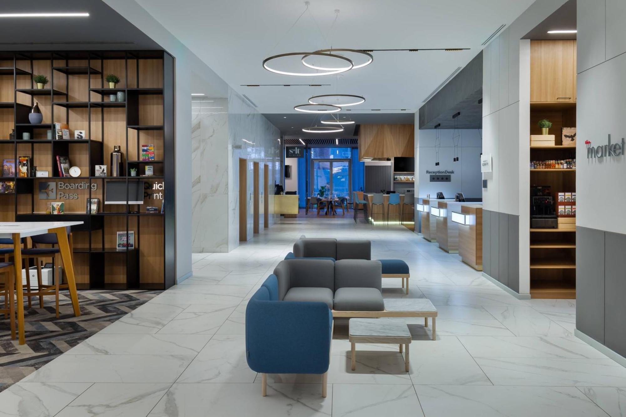 Courtyard By Marriott Bucharest Floreasca Экстерьер фото