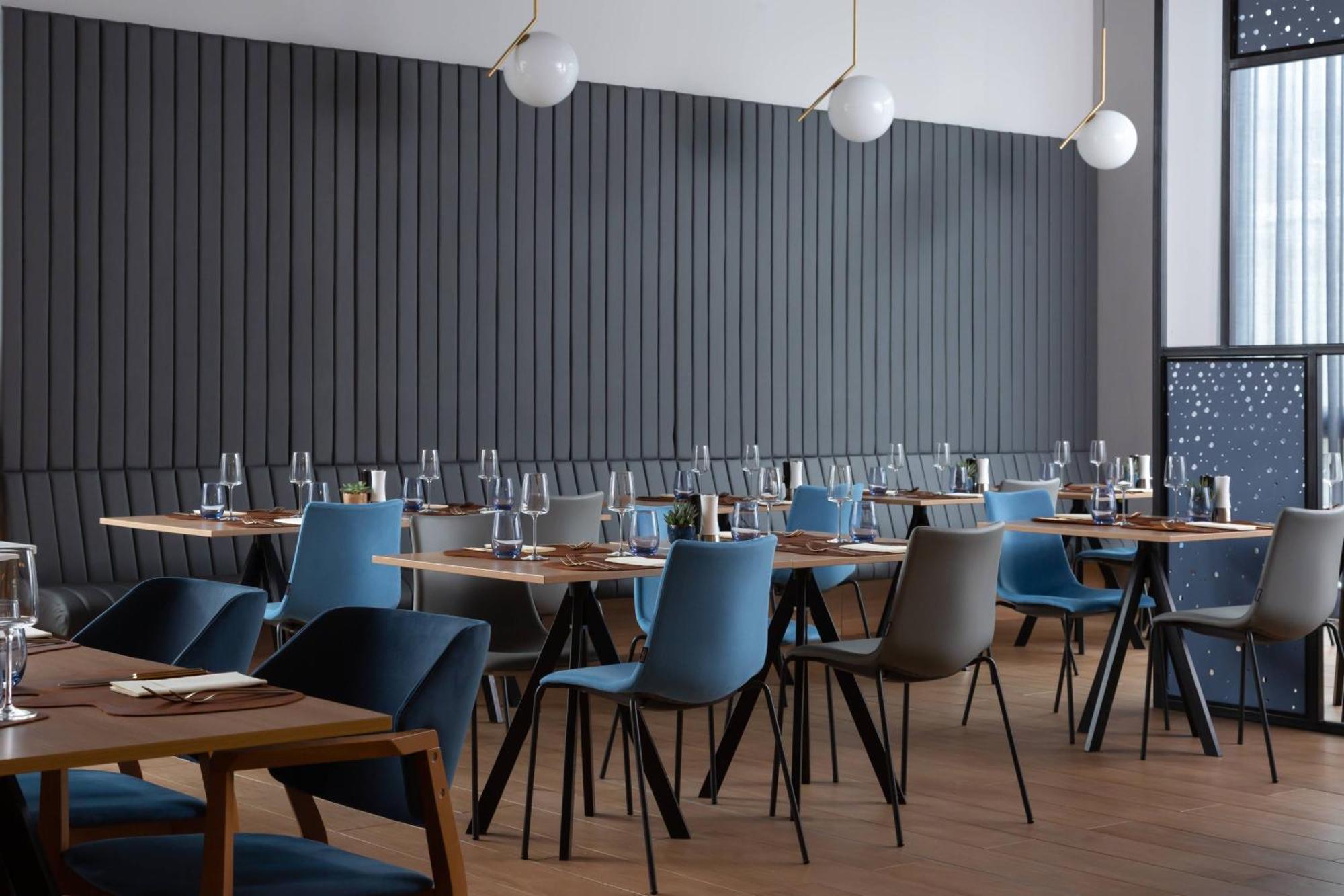 Courtyard By Marriott Bucharest Floreasca Экстерьер фото